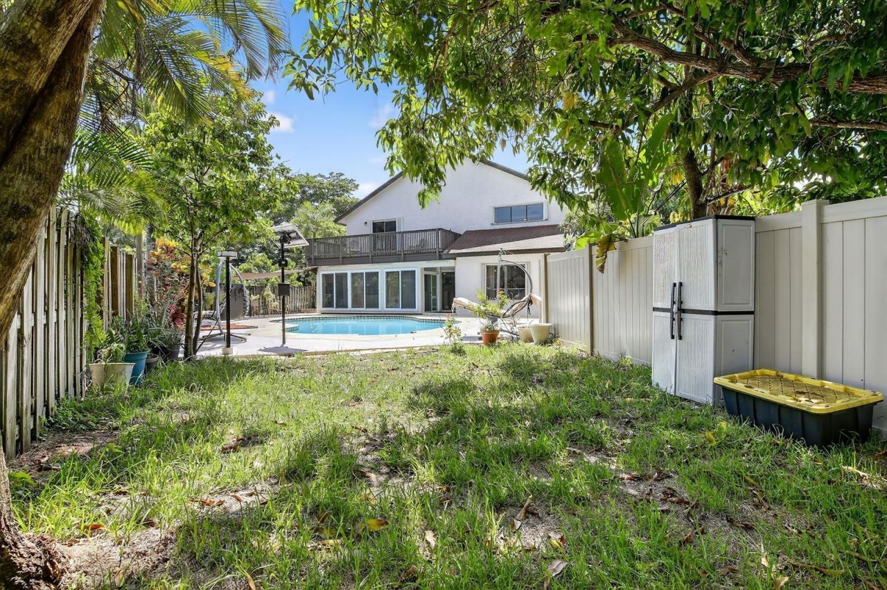 8201 SW 57th Street, Davie, FL 33328 Photo