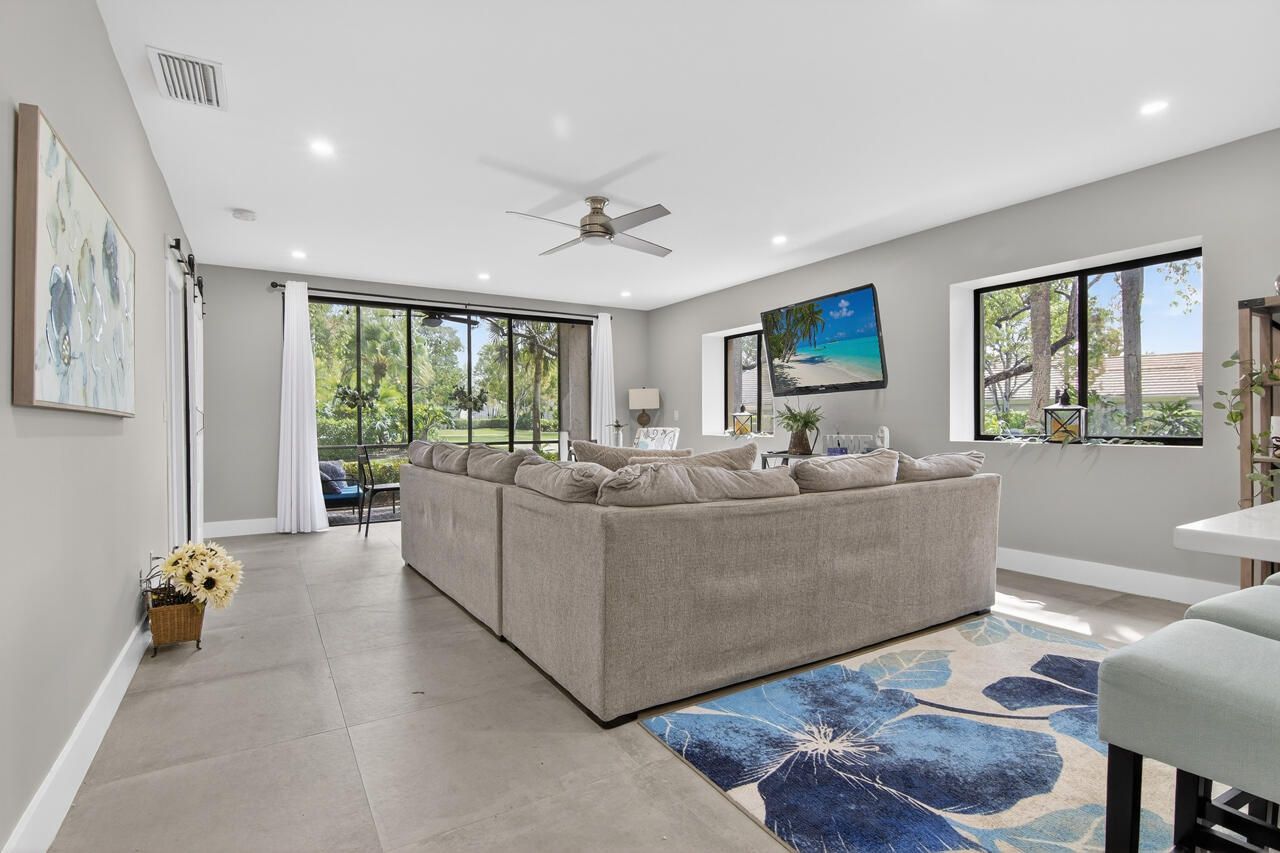 1143 Duncan Circle, Unit 104, Palm Beach Gardens, FL 33418 Photo