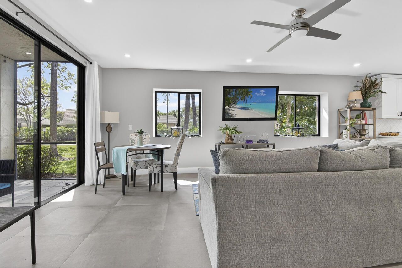 1143 Duncan Circle, Unit 104, Palm Beach Gardens, FL 33418 Photo