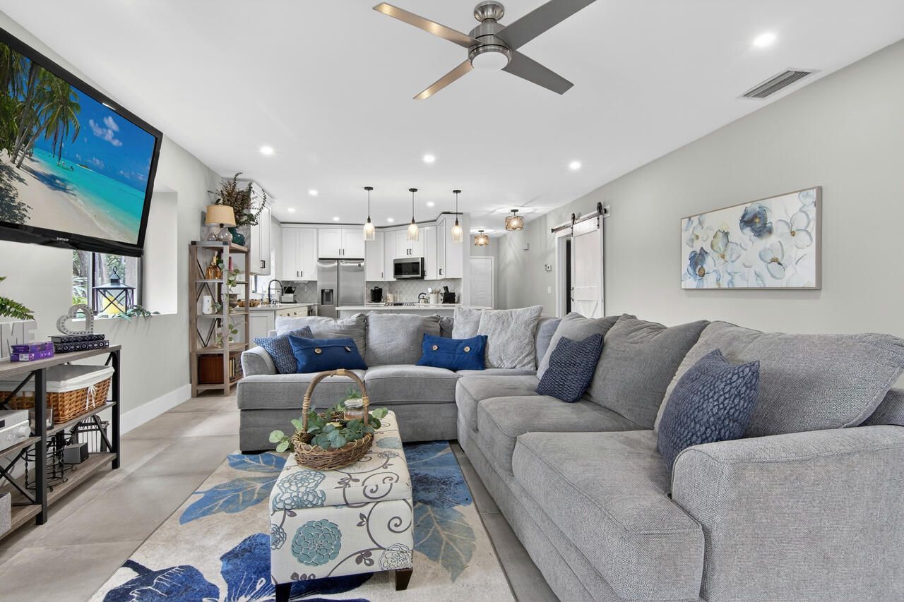 1143 Duncan Circle, Unit 104, Palm Beach Gardens, FL 33418 Photo