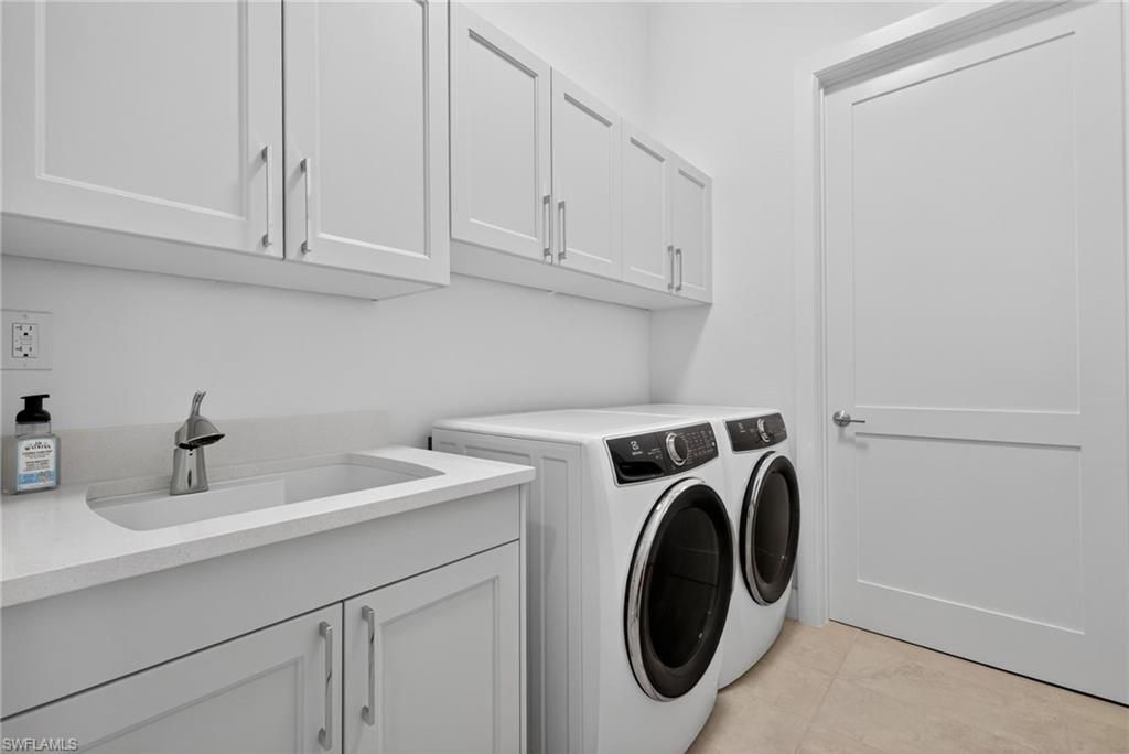 4142 Bay Beach Ln, Unit 205, Fort Myers Beach, FL 33931 Photo