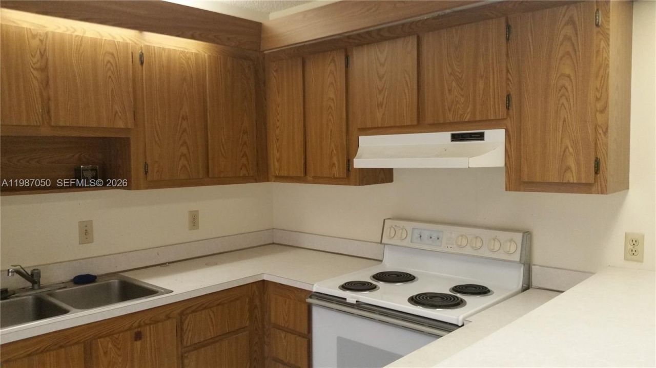 825 Center St, Unit 35C, Jupiter, FL 33458 Photo