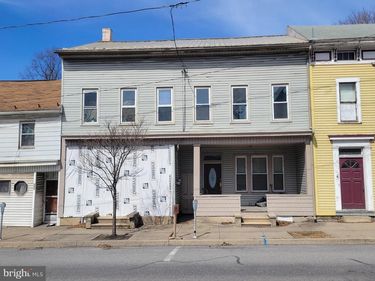 255 UNION STREET, MILLERSBURG, PA 17061