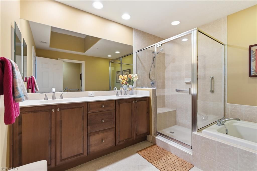 2748 Tiburon Blvd E, Unit C404, Naples, FL 34109 Photo