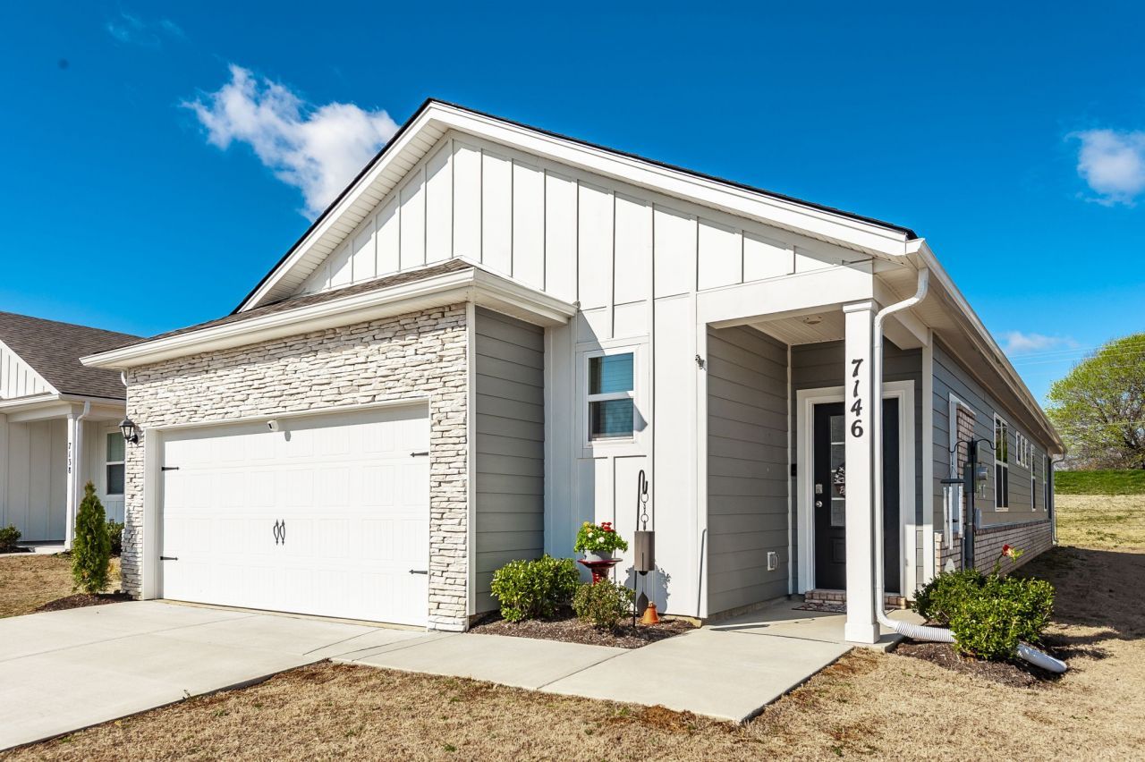 7146 Lang Ave , White House, TN 37188 Main Photo