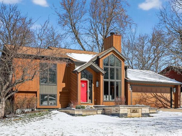 853 Bonnie Brae Lane, Bolingbrook, IL 60440