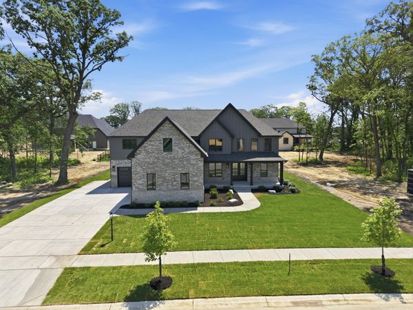 9631 Sweetspire Avenue, St. John, IN 46373