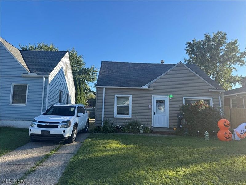 12301 Carrington Avenue, Cleveland, OH 44135 Photo 1