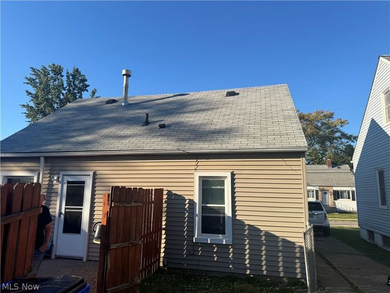 12301 Carrington Avenue, Cleveland, OH 44135 Photo 2