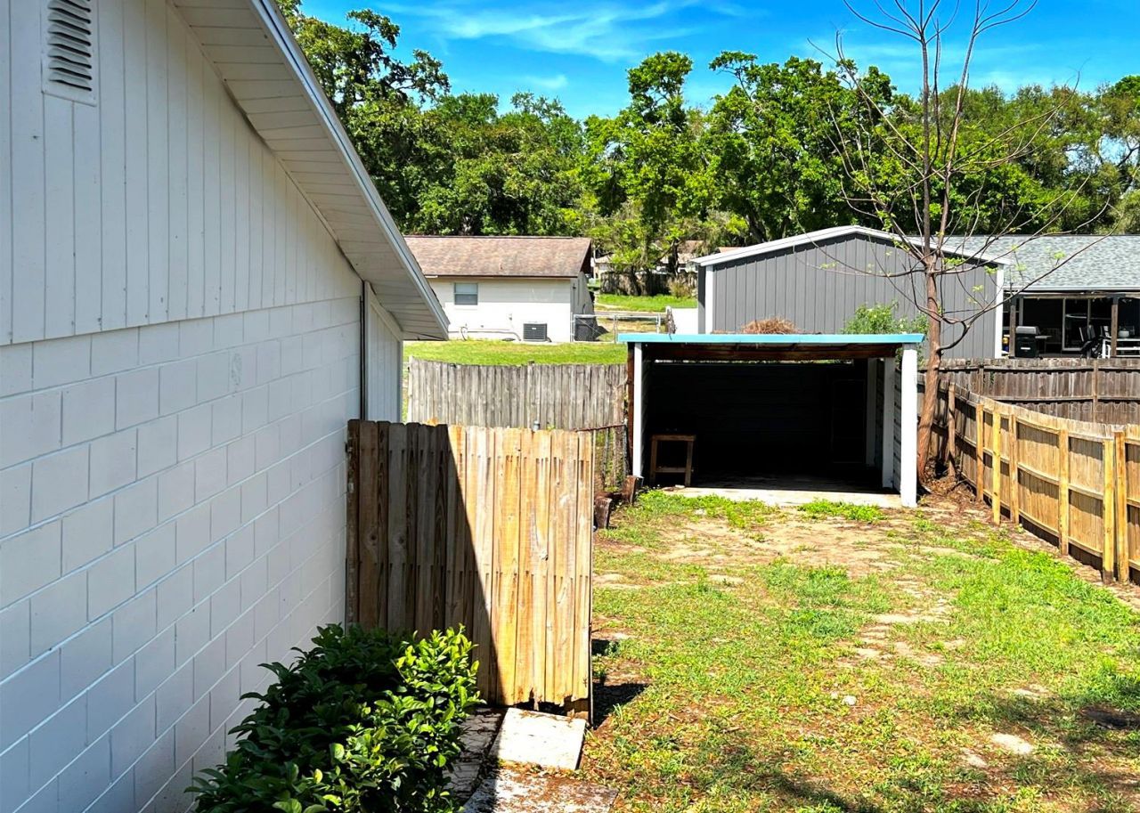 2307 Merrily Circle N, Seffner, FL 33584 Photo