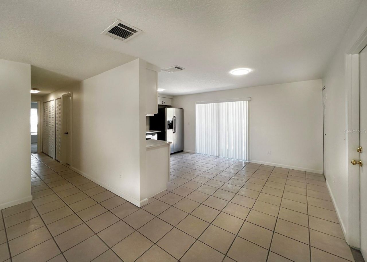 2307 Merrily Circle N, Seffner, FL 33584 Photo