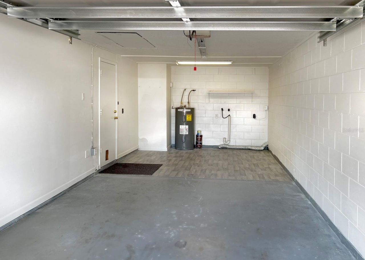 2307 Merrily Circle N, Seffner, FL 33584 Photo