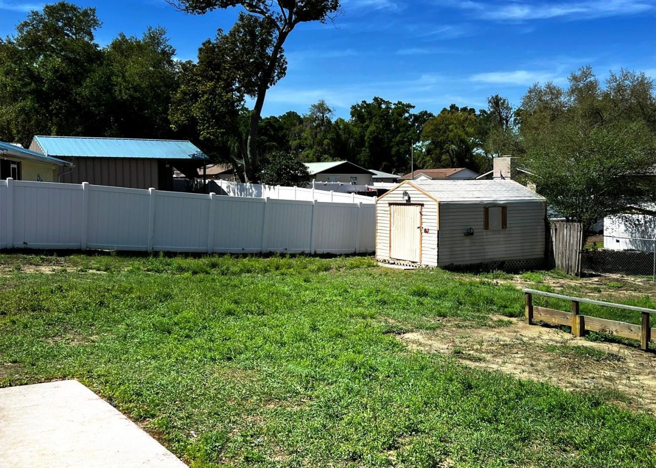 2307 Merrily Circle N, Seffner, FL 33584 Photo