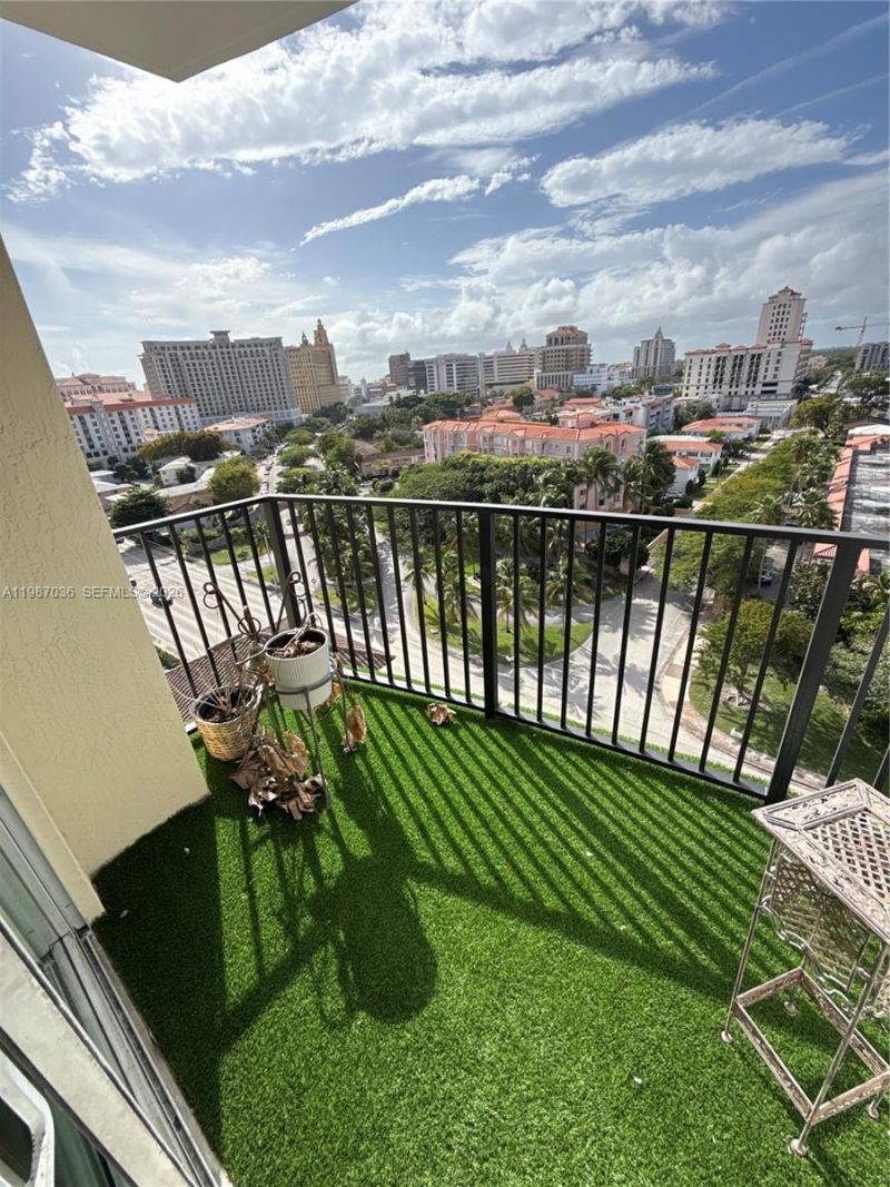 1627 SW 37th Ave , Unit 701, Miami, FL 33145 Photo