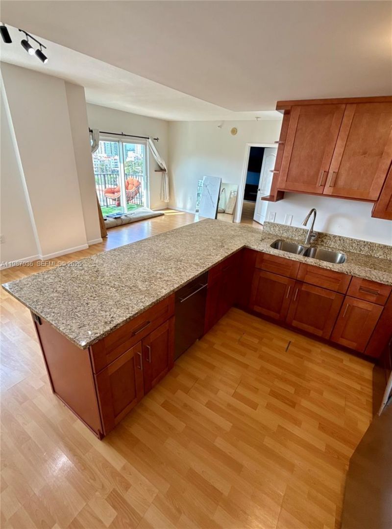 1627 SW 37th Ave , Unit 701, Miami, FL 33145 Photo