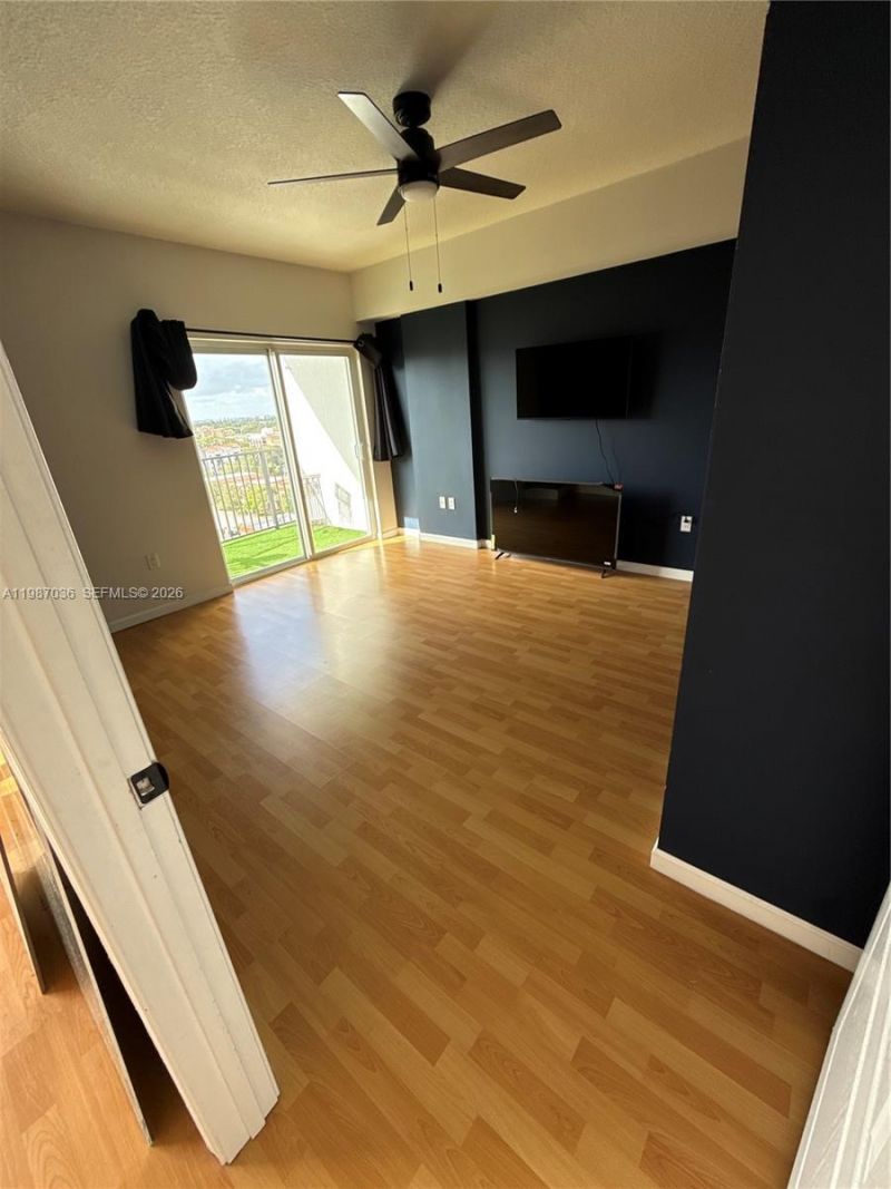 1627 SW 37th Ave , Unit 701, Miami, FL 33145 Photo