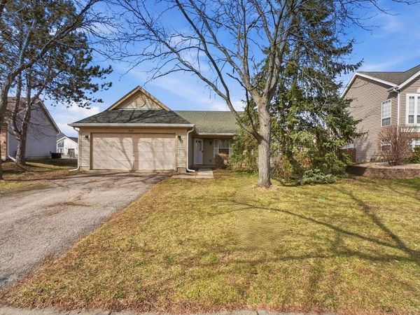 2124 BALDWIN Lane , Hanover Park, IL 60133