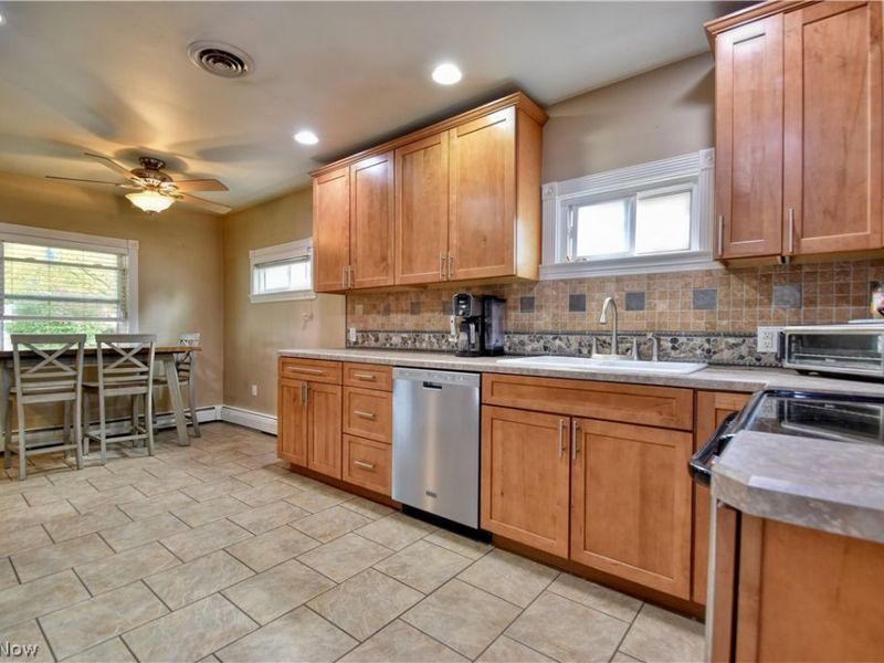 74 Hawthorne Drive, Painesville, OH 44077 Photo 16