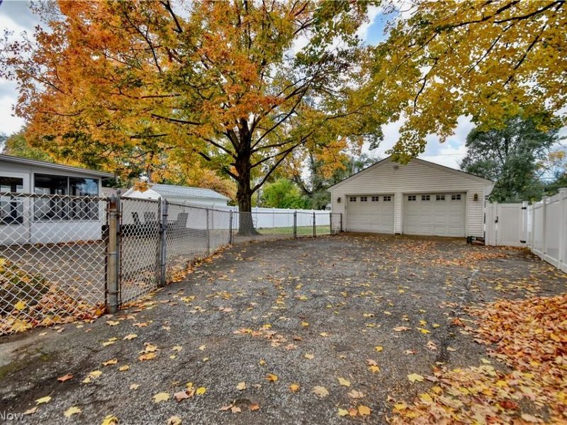 74 Hawthorne Drive, Painesville, OH 44077 Photo 5