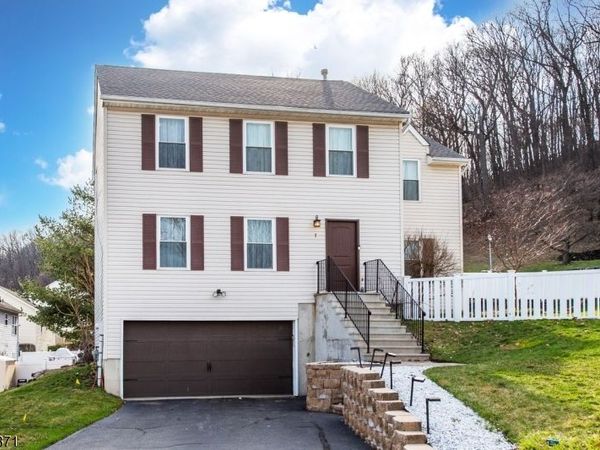 7 Jessica Ln, Dover, NJ 07801