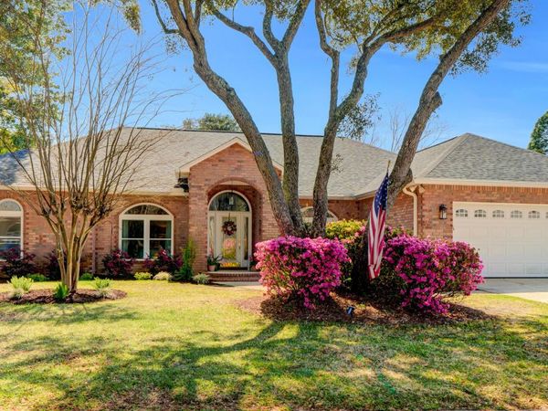 4410 Windrush Drive, Niceville, FL 32578