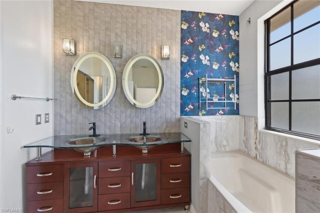 7577 Bristol Cir, Naples, FL 34120 Photo