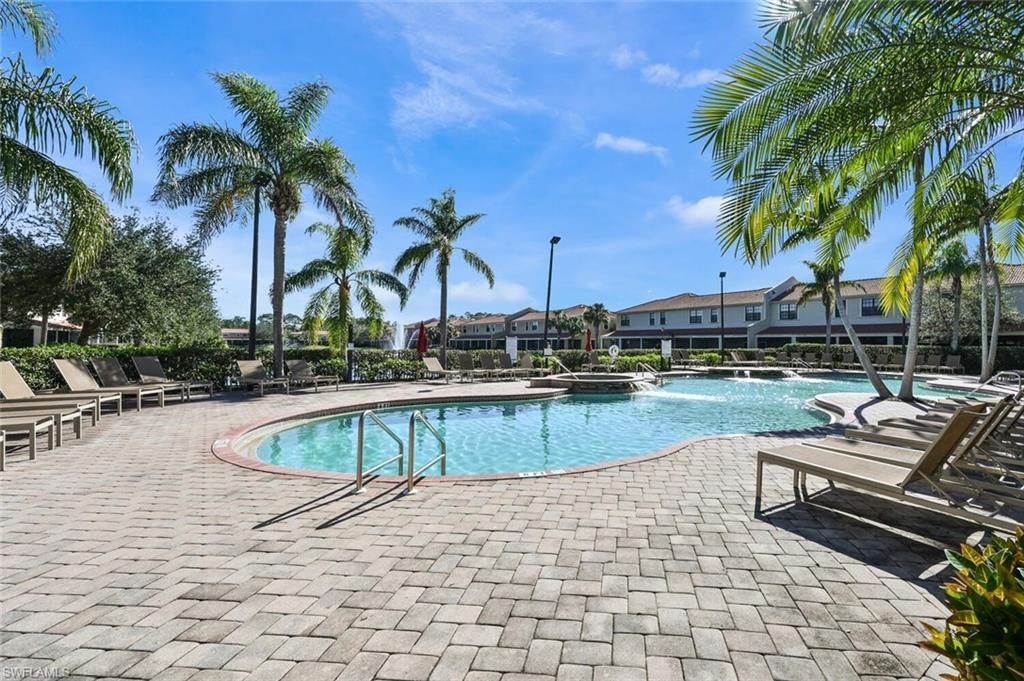7577 Bristol Cir, Naples, FL 34120 Photo
