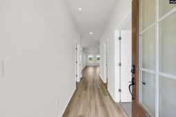 2177 Allan Crest Road photo 4