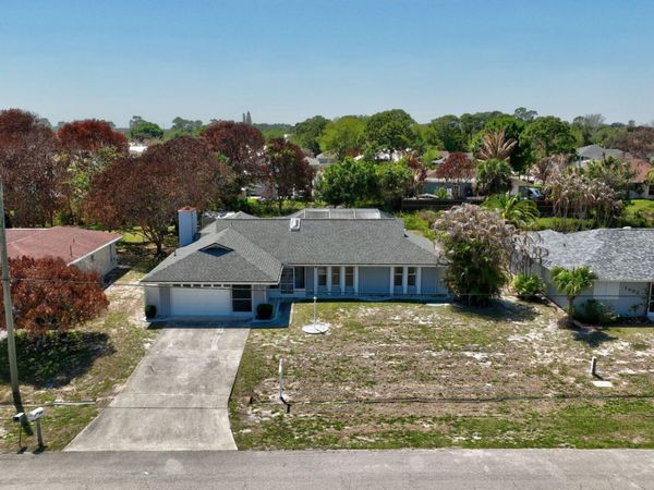 1010 SE Damask Avenue, Port St. Lucie, FL 34983