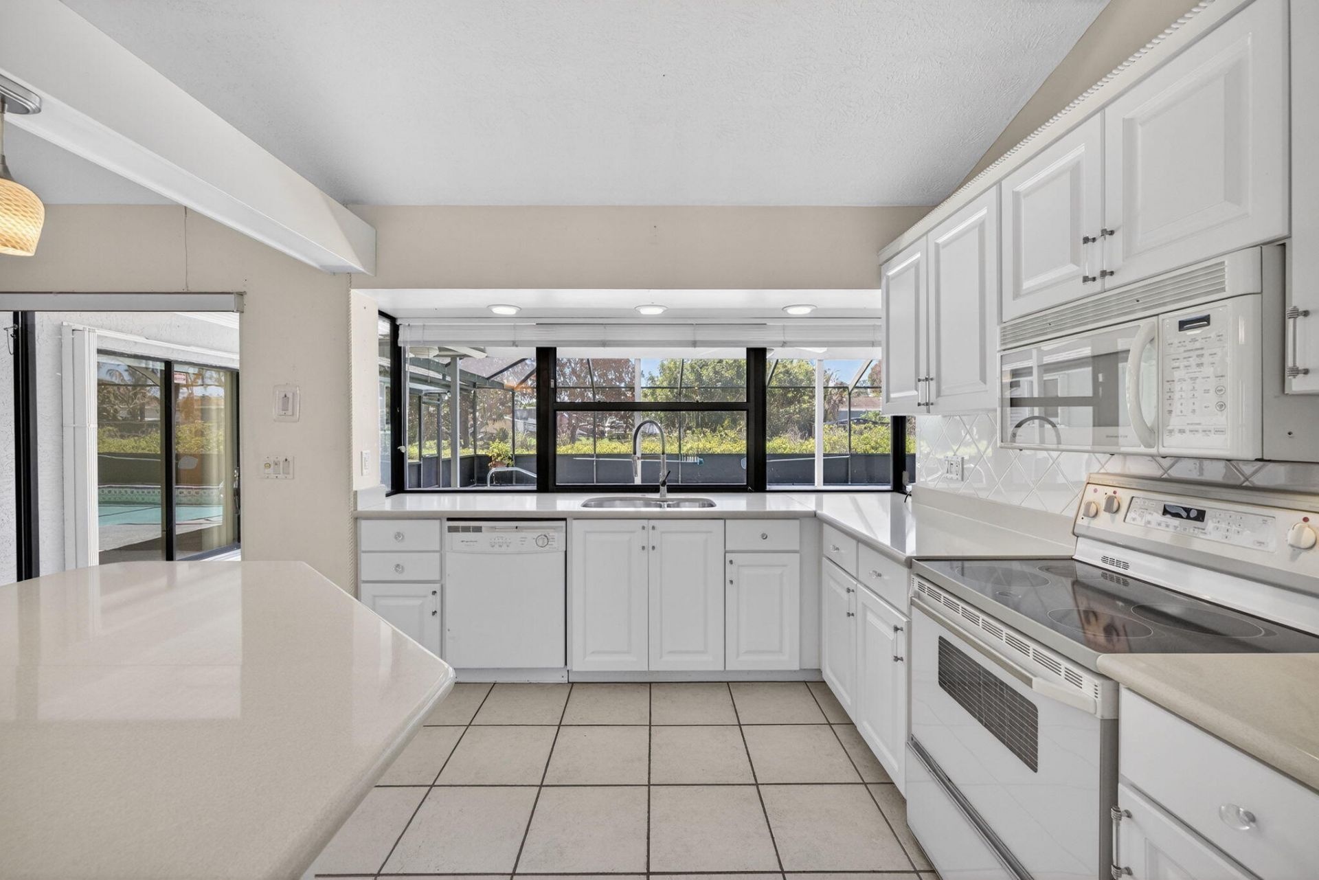 1010 SE Damask Avenue, Port Saint Lucie, FL 34983 Photo