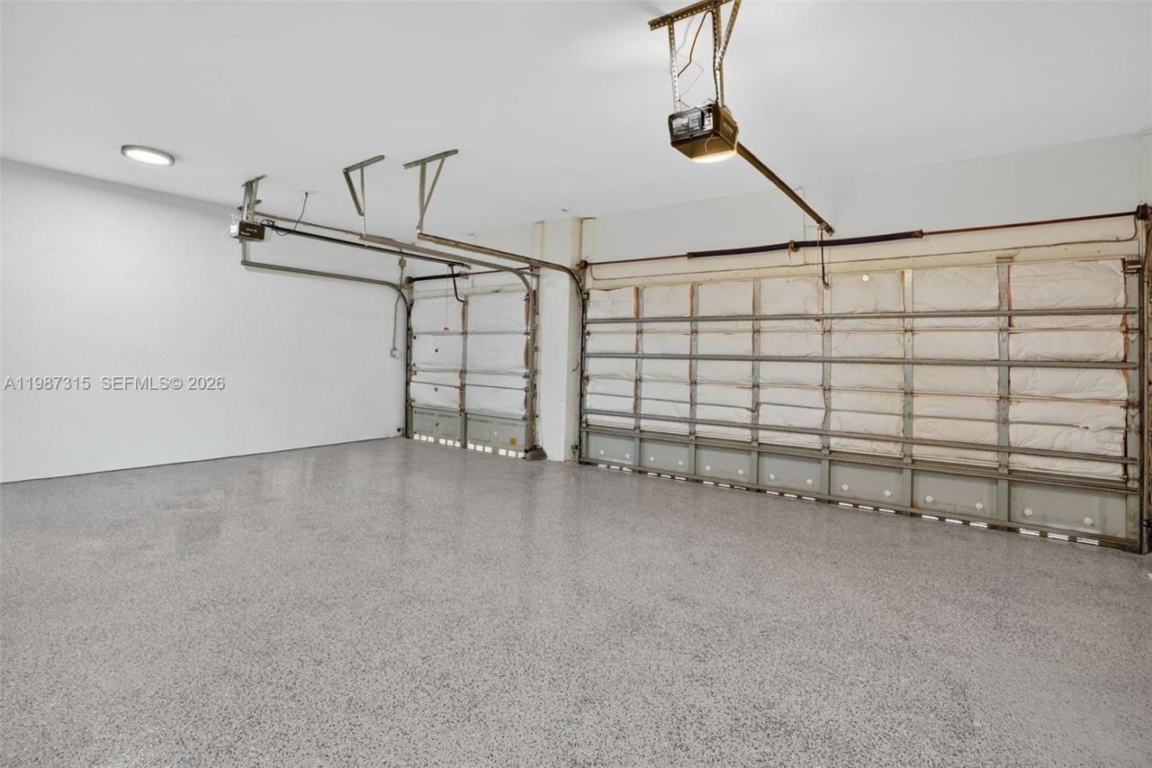 15051 SW 18th Ter , Miami, FL 33185 Photo