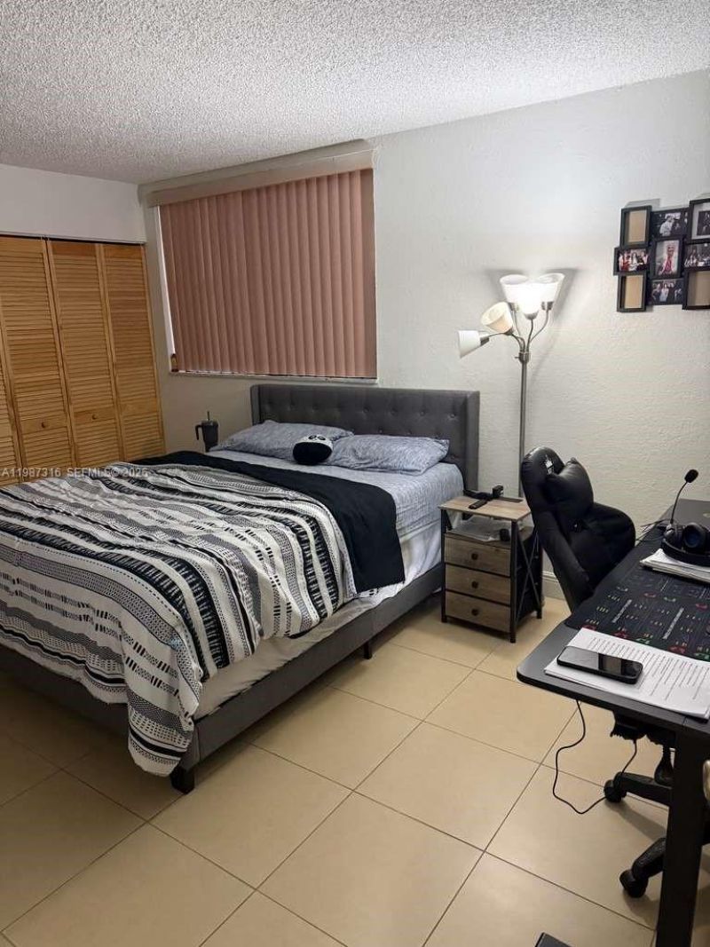 1900 W 68th St , Unit A205, Hialeah, FL 33014 Photo