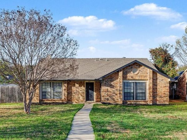3024 Yorkshire Court, Flower Mound, TX 75028