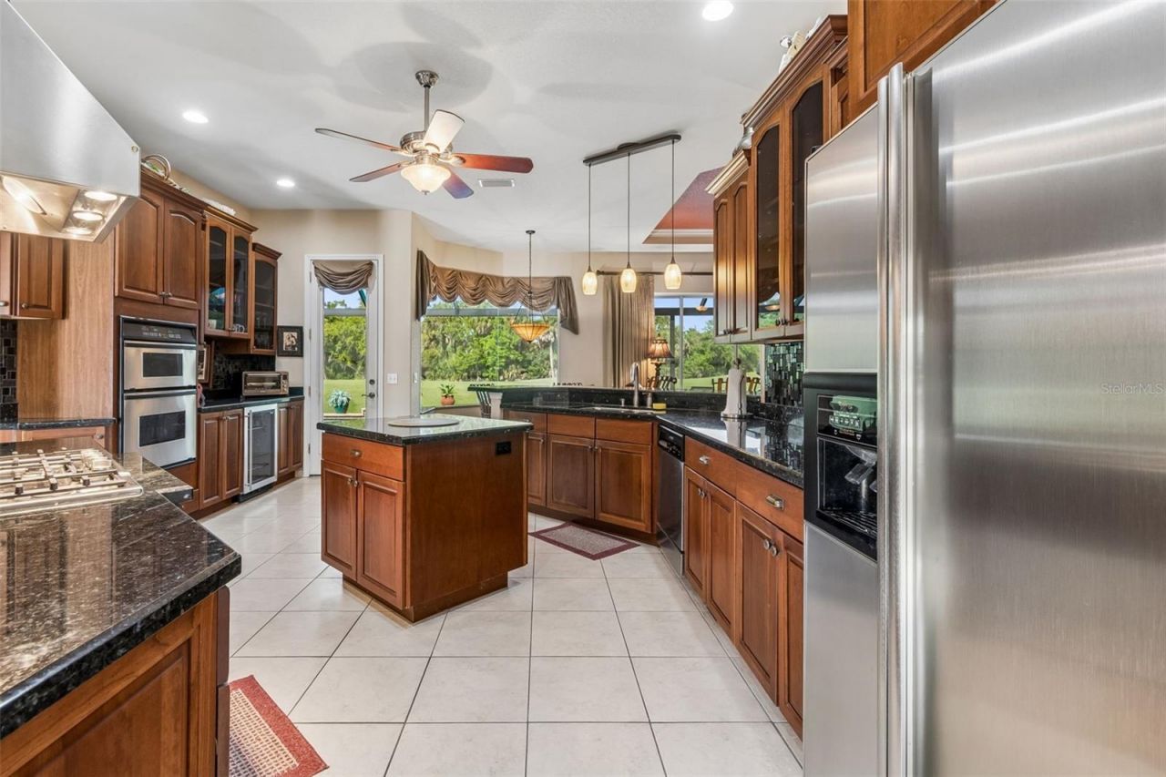 566 Planters Manor Way, Bradenton, FL 34212 Photo