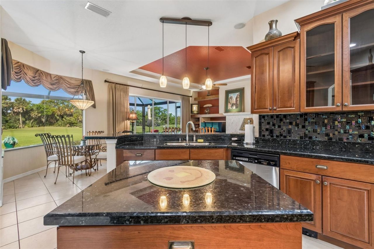 566 Planters Manor Way, Bradenton, FL 34212 Photo