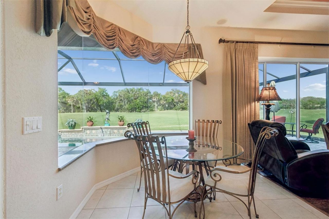 566 Planters Manor Way, Bradenton, FL 34212 Photo