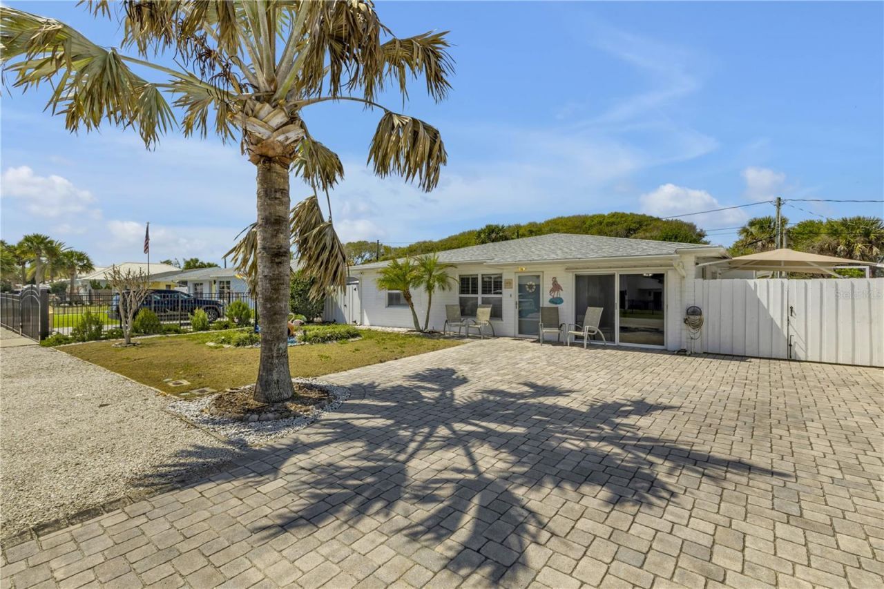 1416 Southard Avenue, New Smyrna Beach, FL 32169 Photo