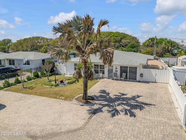 1416 Southard Avenue, New Smyrna Beach, FL 32169