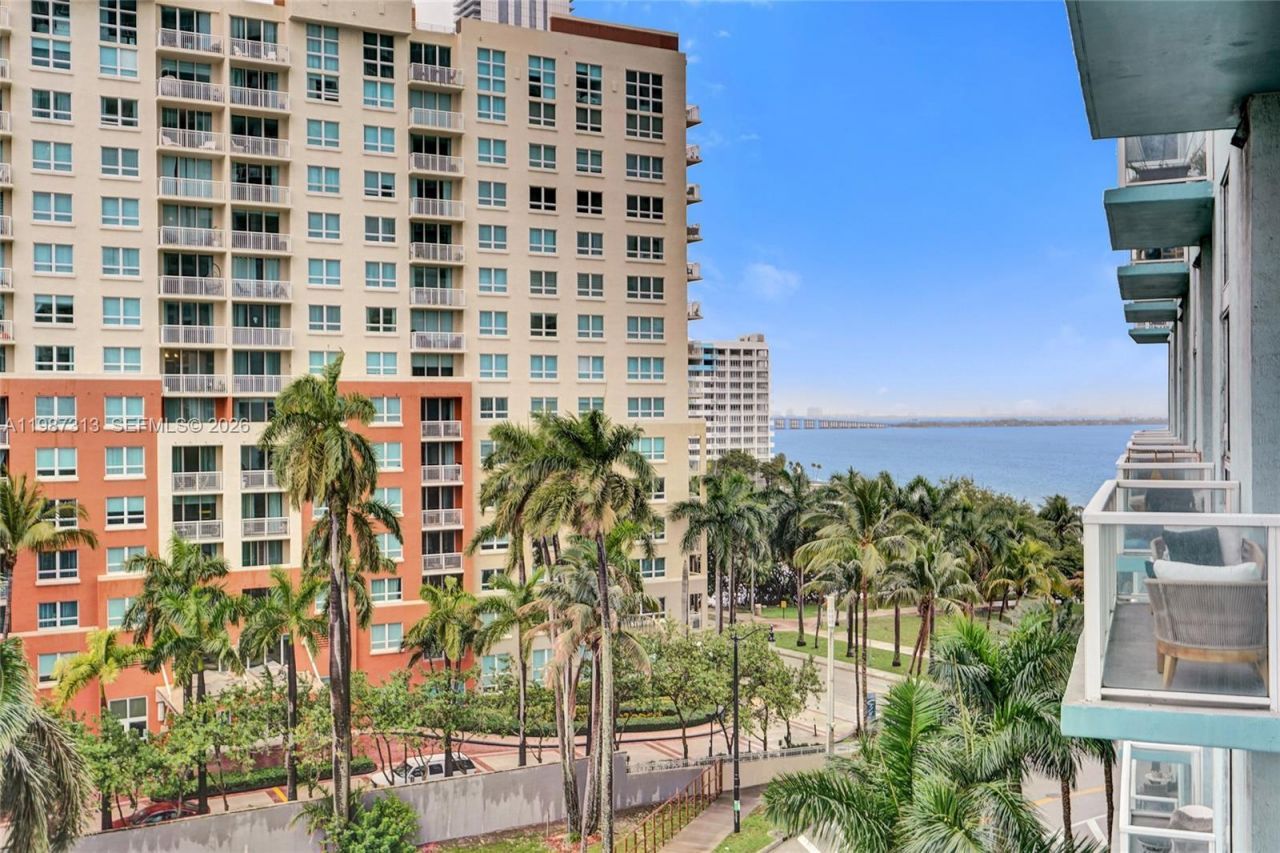1900 N Bayshore Dr, Unit 816, Miami, FL 33132 Photo