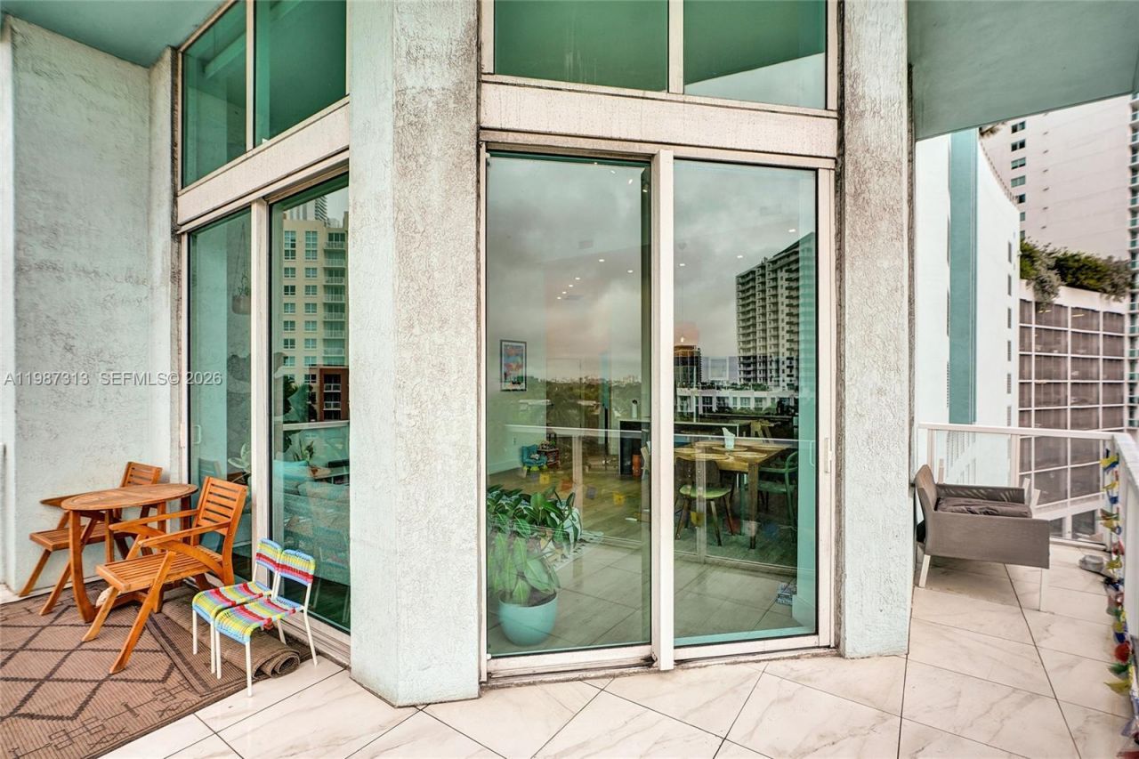 1900 N Bayshore Dr, Unit 816, Miami, FL 33132 Photo