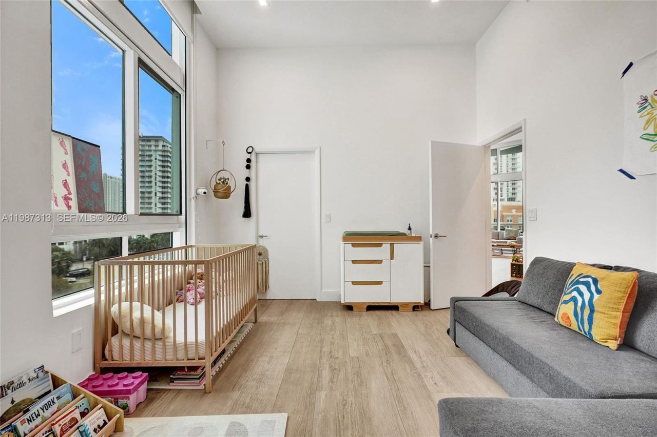 1900 N Bayshore Dr, Unit 816, Miami, FL 33132 Photo