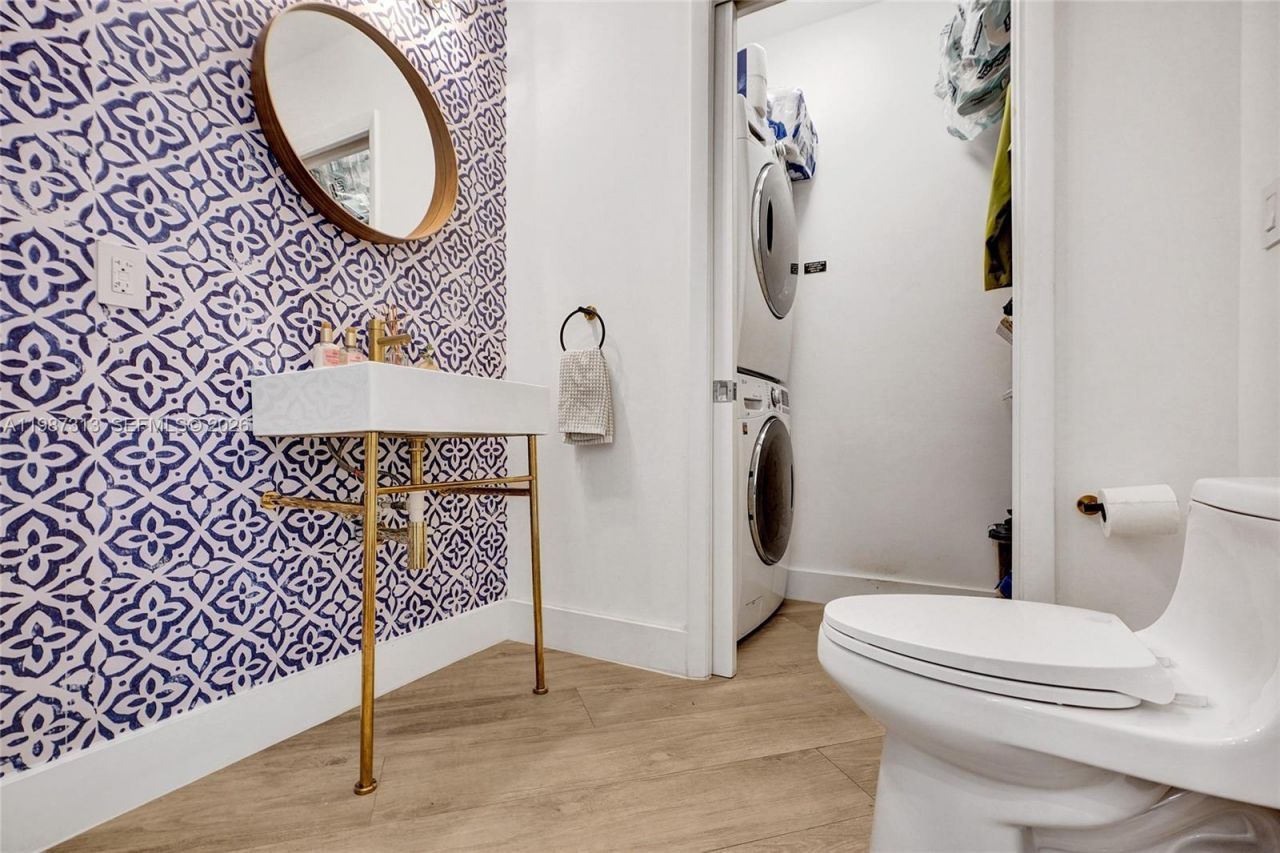 1900 N Bayshore Dr, Unit 816, Miami, FL 33132 Photo