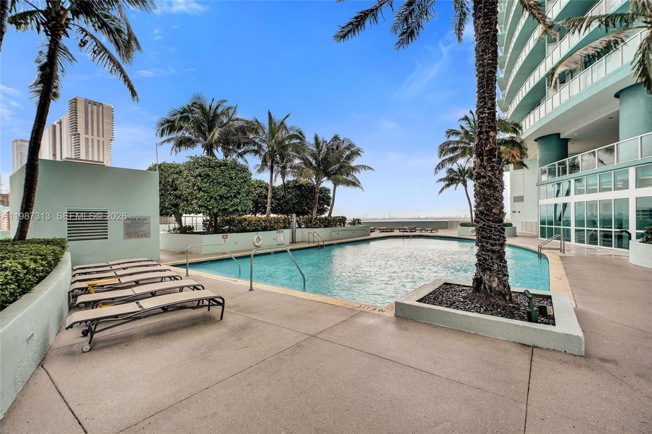 1900 N Bayshore Dr, Unit 816, Miami, FL 33132 Photo