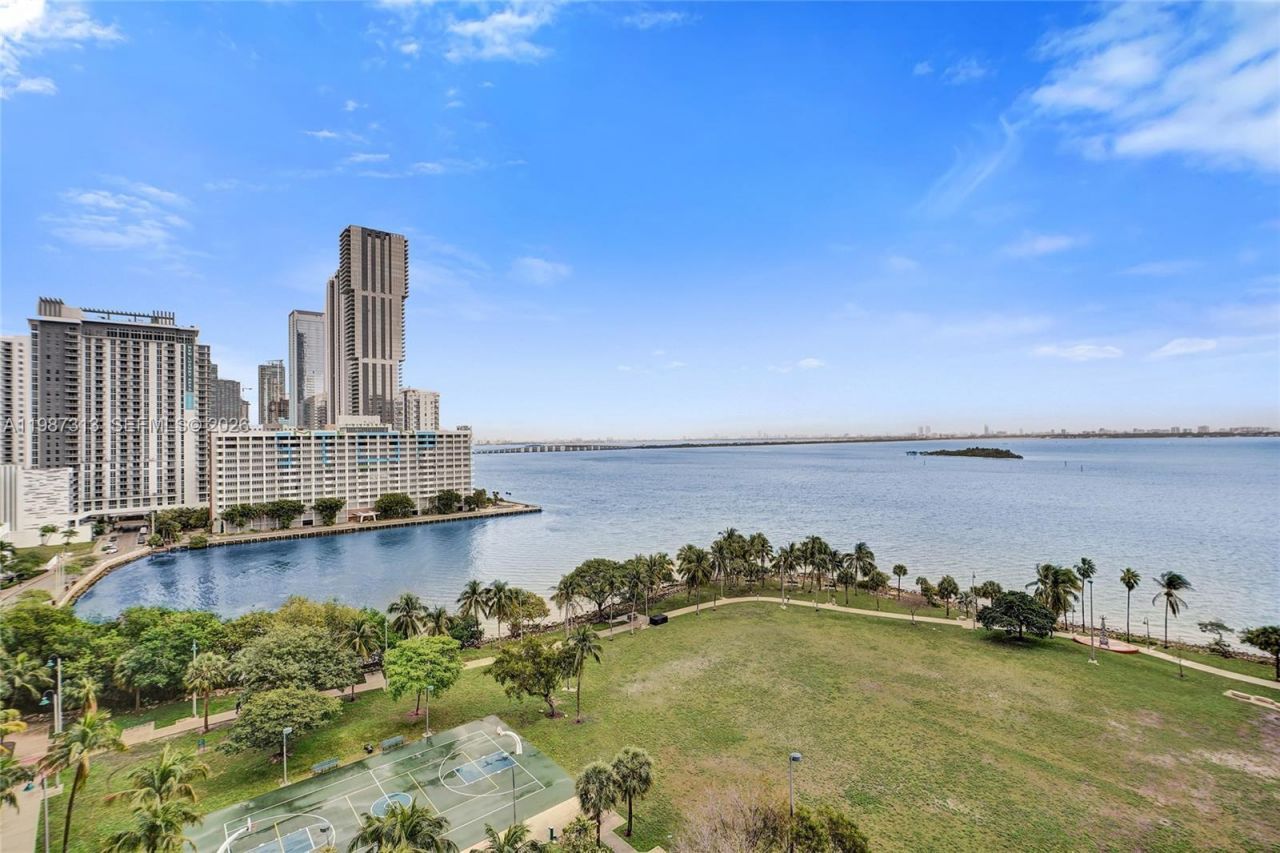 1900 N Bayshore Dr, Unit 816, Miami, FL 33132 Photo