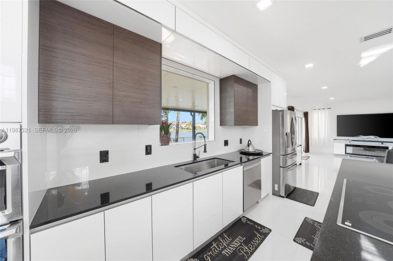 3955 NE 15th St , Homestead, FL 33033 Photo