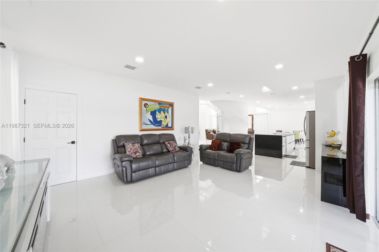 3955 NE 15th St , Homestead, FL 33033 Photo