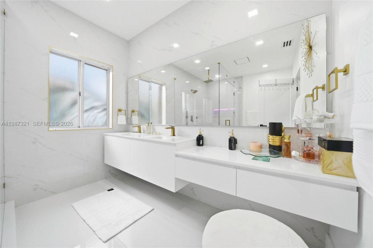 3955 NE 15th St , Homestead, FL 33033 Photo