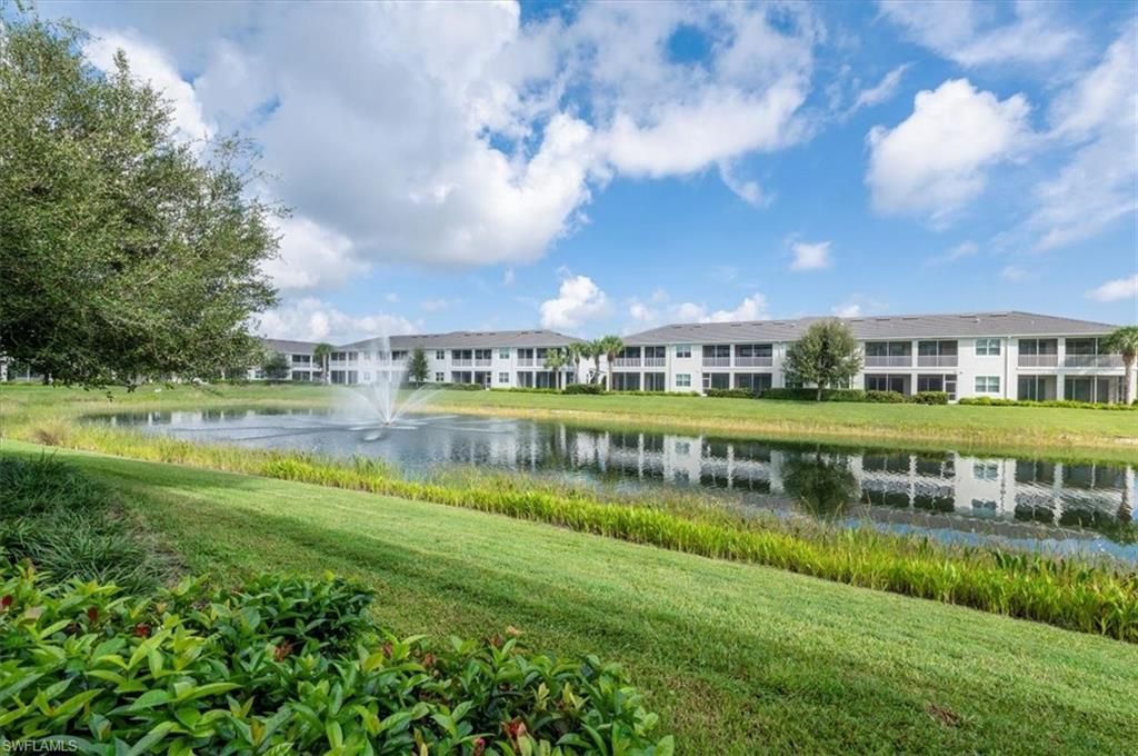 6954 Avalon Cir, Unit 703, Naples, FL 34112 Photo