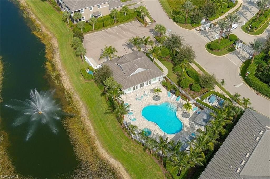 6954 Avalon Cir, Unit 703, Naples, FL 34112 Photo