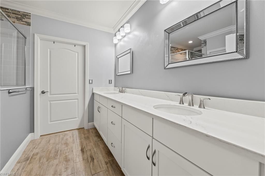 6954 Avalon Cir, Unit 703, Naples, FL 34112 Photo